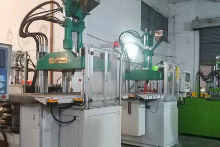 立式高速注塑機如何控制溫度？掌握這四點！